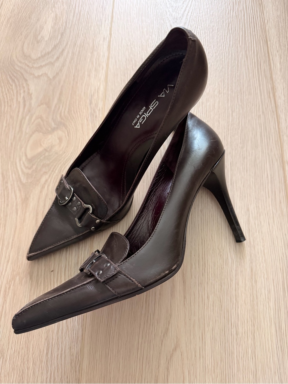 GUC Via Spiga Made in Italy Brown Leather Pointed Toe Buckle Heels